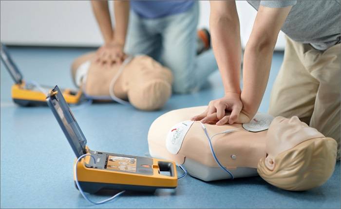 The 4 Steps of AED Administration – Step by Step guide For AED Administration